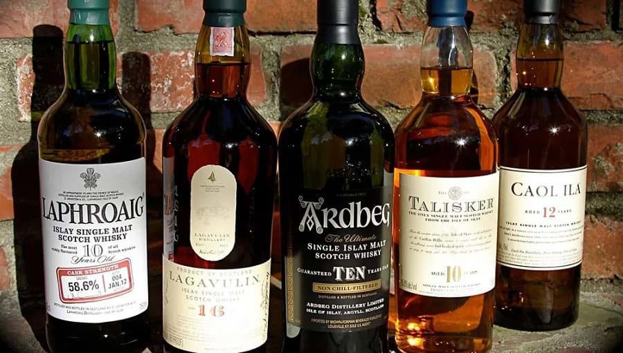 Whisky khói là gì? Hướng dẫn đầy đủ từ A đến Z dành cho người mới bắt đầu Whisky khói là gì? Hướng dẫn đầy đủ từ A đến Z dành cho người mới bắt đầu